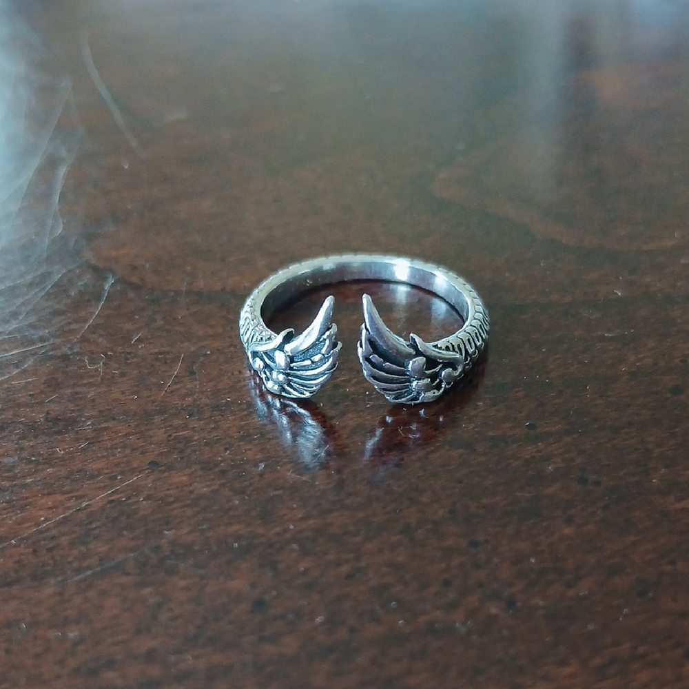 Silver 925 Angel Wing Ring Size 8